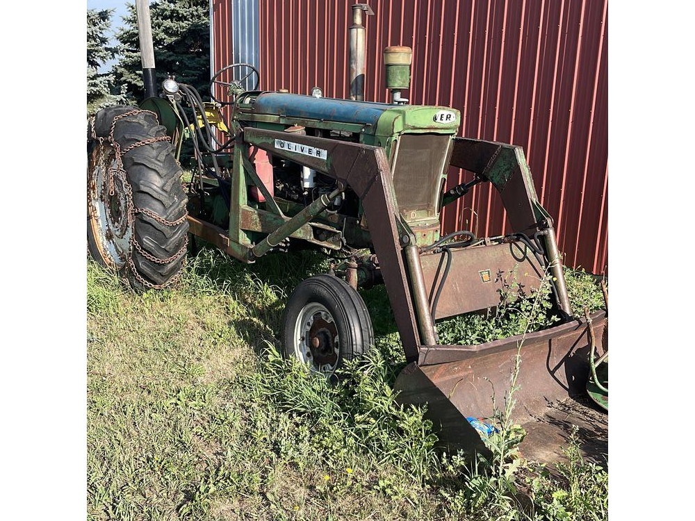 SOLD 1958 Oliver 880 Tractors 40 to 99 HP Tractor Zoom