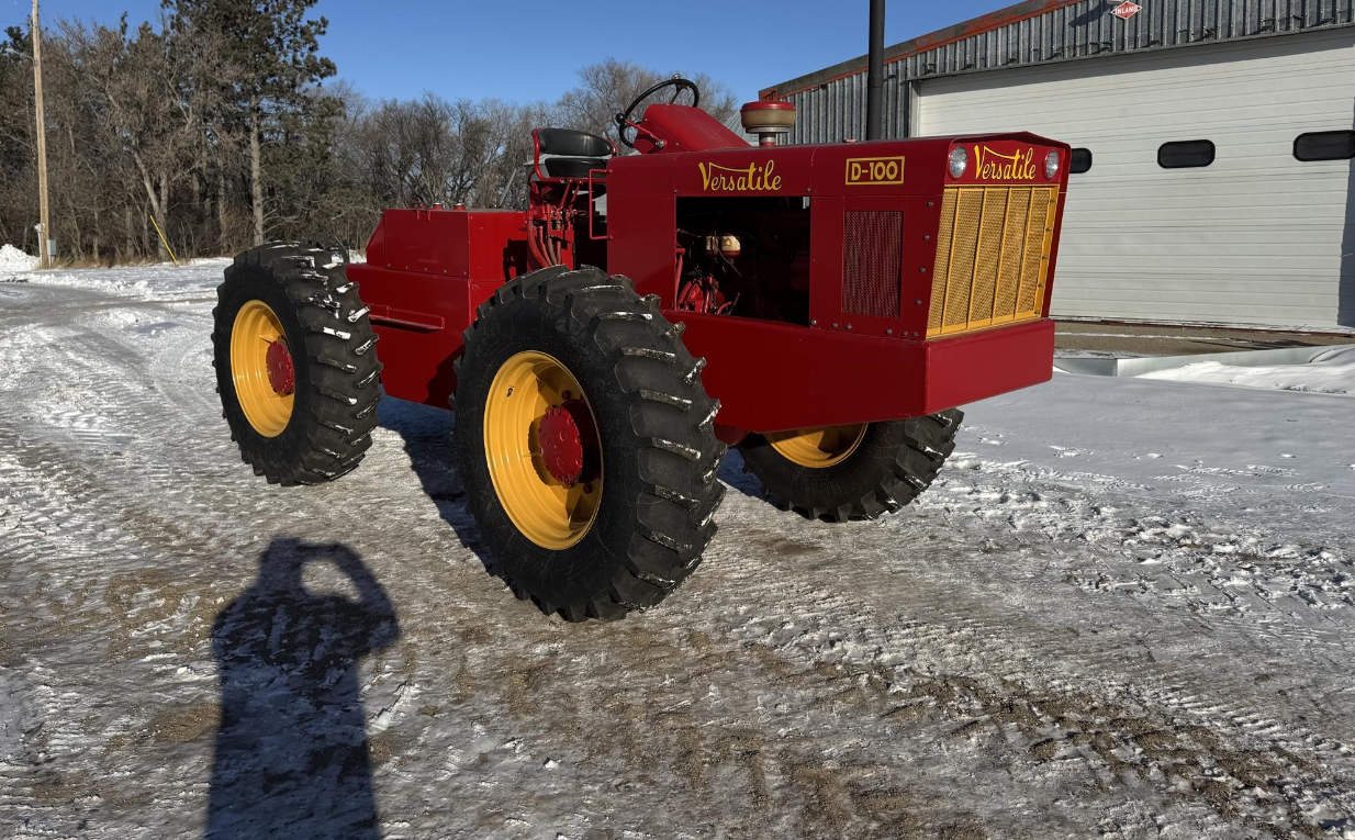 SOLD - 1966 Versatile D100 Tractors with 100 HP | Tractor Zoom