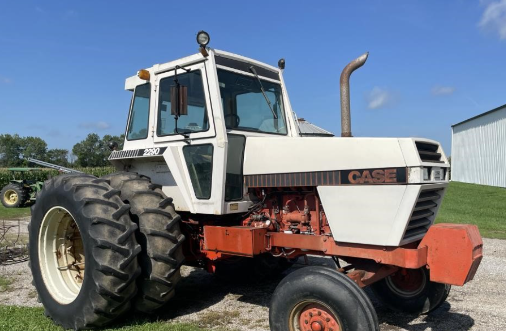 SOLD 1982 J.I. Case 2290 Tractors 100 to 174 HP Tractor Zoom