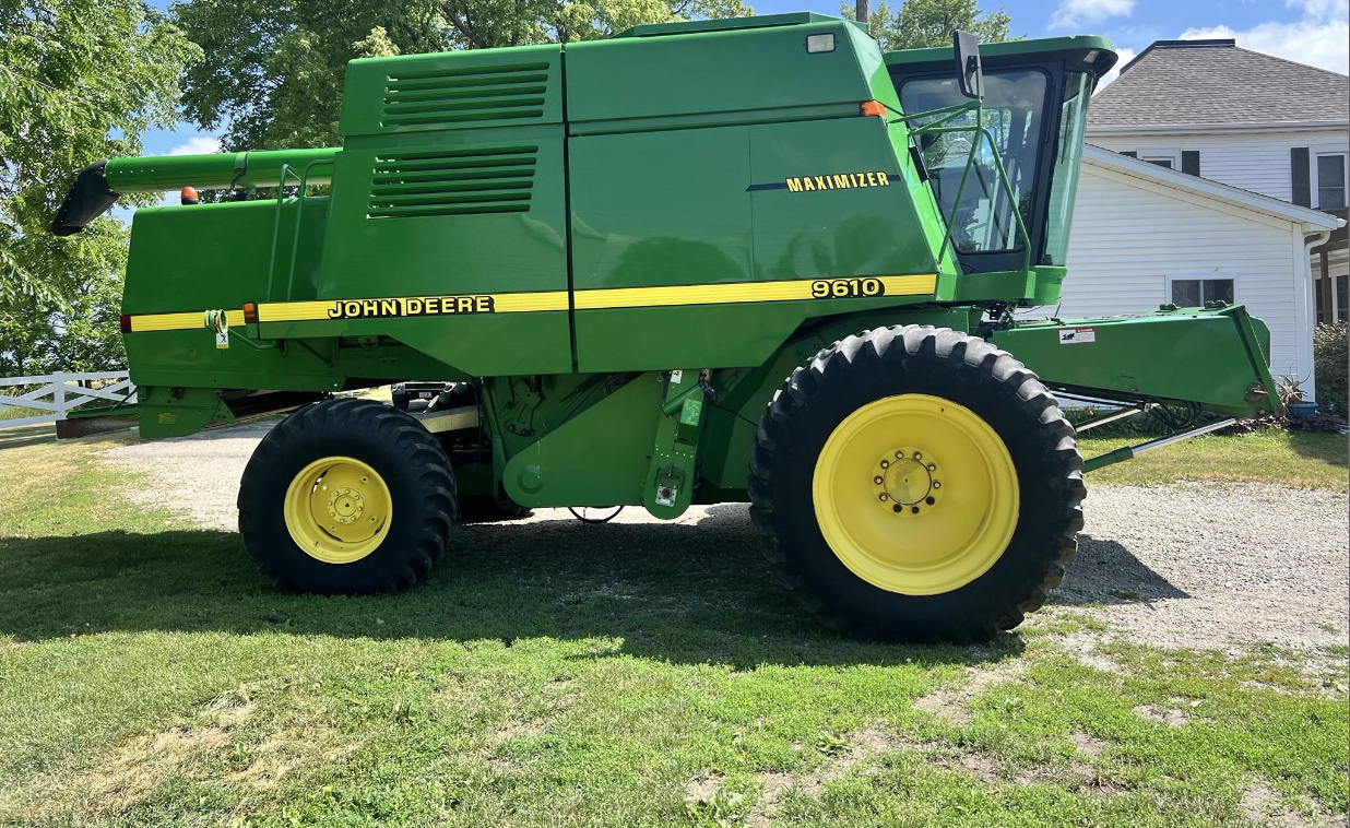 1989 John Deere 9600 Combines Class 6 for Sale | Tractor Zoom