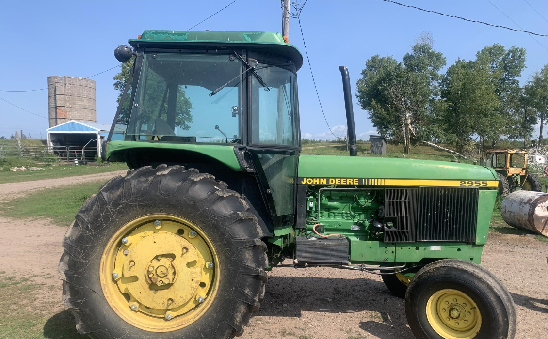 SOLD - 1992 John Deere 2955 Tractors 40 to 99 HP | Tractor Zoom