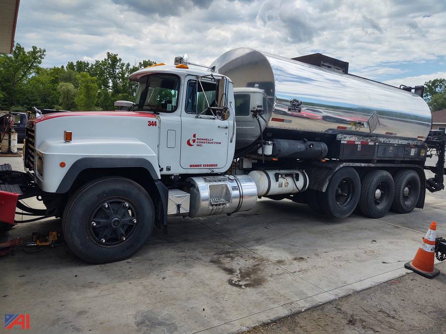 1997 Mack RD600 Other Equipment Trucks for Sale | Tractor Zoom