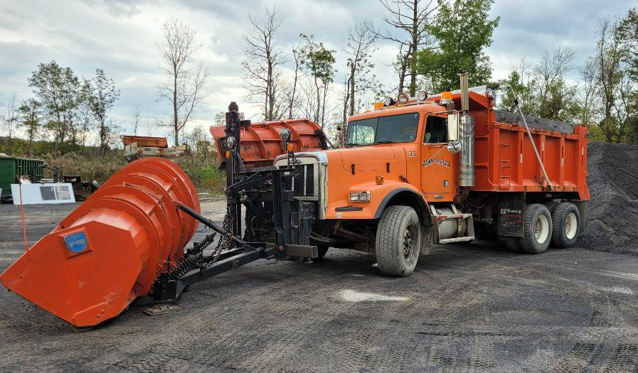 2003 Freightliner FLD120SD Other Equipment Trucks for Sale | Tractor Zoom