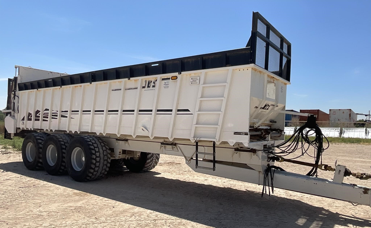 SOLD 2016 JBS VMWB344848 Manure Handling Manure Spreaders Dry Tractor Zoom