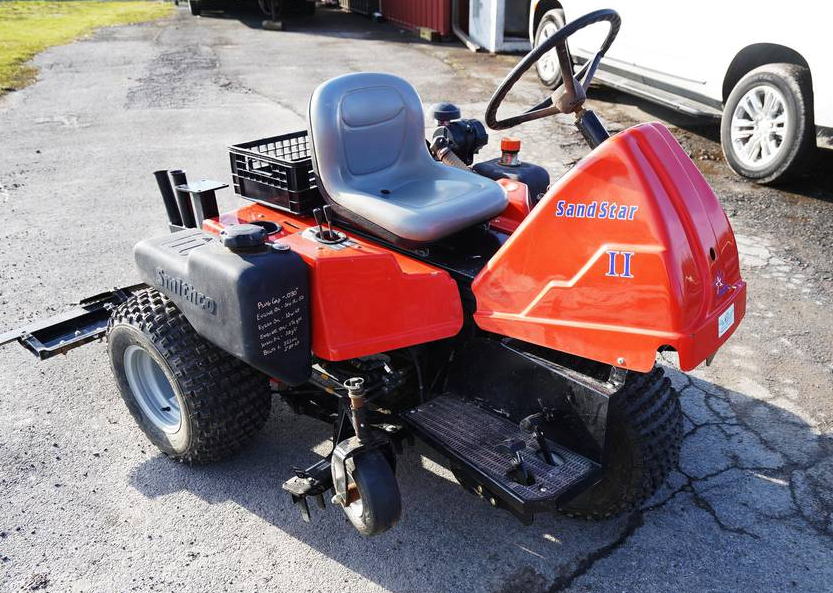 SOLD 2018 SmithCo Sand Star II Other Equipment Turf Tractor Zoom