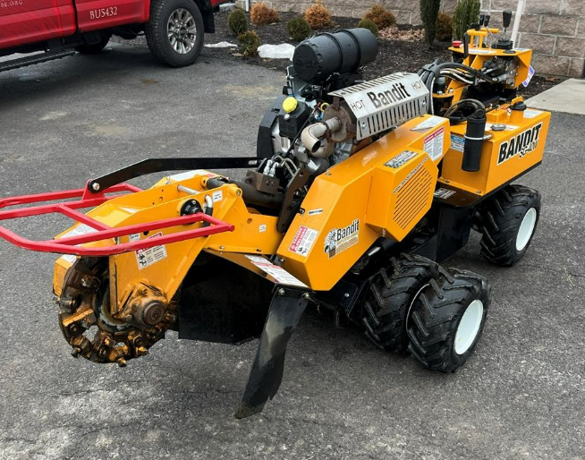 SOLD - 2010 Bandit 200XP Lot No. 2925 Other Equipment | Tractor Zoom
