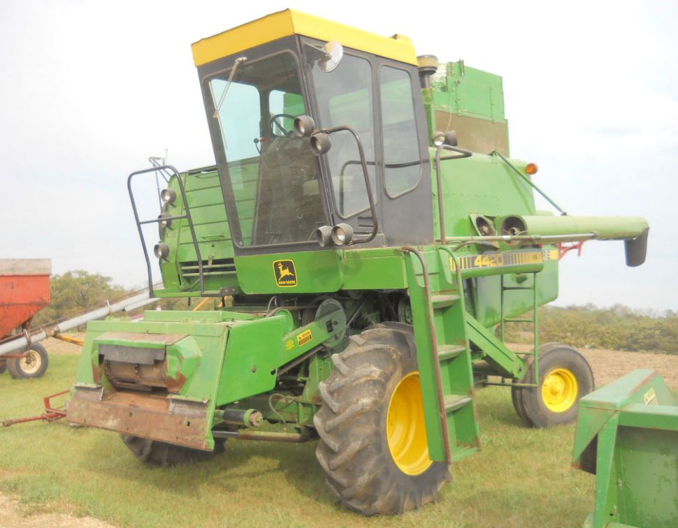 SOLD John Deere 4420 Combines Other Tractor Zoom