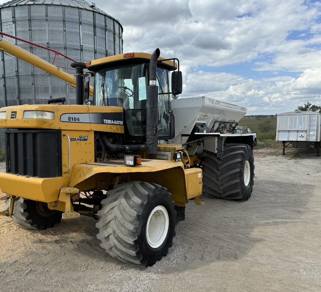 Top【選抜株】60038ゴールド　ジェード 綴化 24個　鉢無し/脱土 SOLD - Ag-Chem Terra-Gator 8104 Lot No. 7634 Chemical Applicators