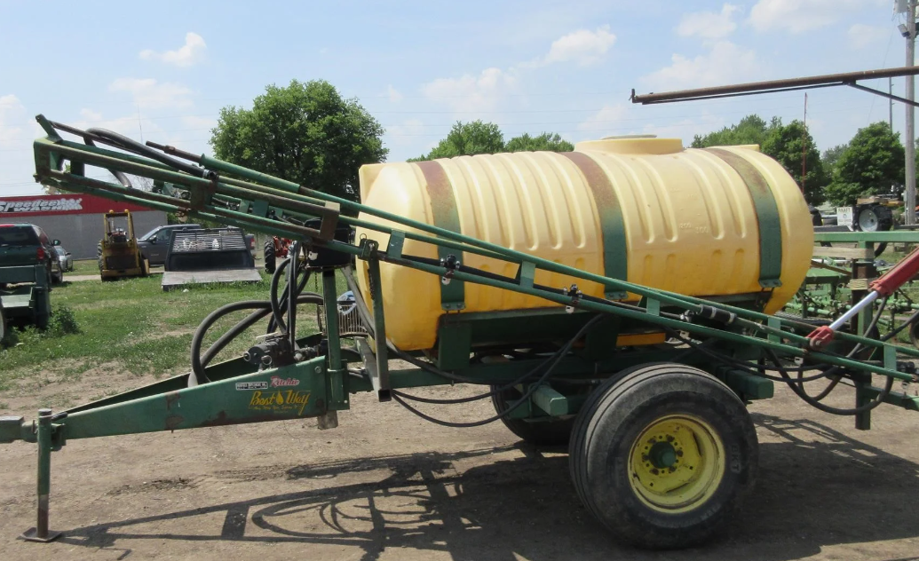 Bestway 500 Chemical Applicators Sprayers Pull Type for Sale