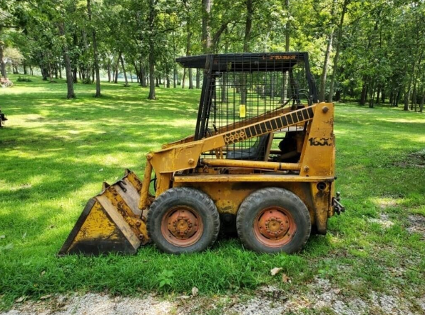 Case 1830 Engine SOLD - Case 1830 Construction Skid Steers | Tractor Zoom