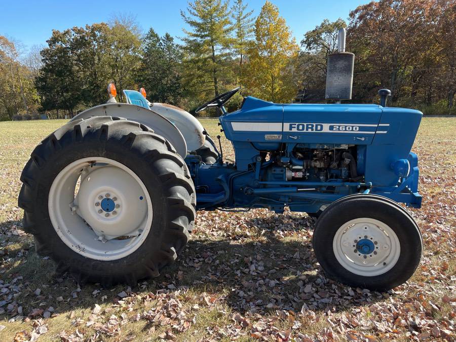 SOLD Ford 2600 Tractors Less than 40 HP Tractor Zoom