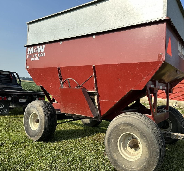 M&W 4300A Harvesting Gravity Wagons for Sale Tractor Zoom