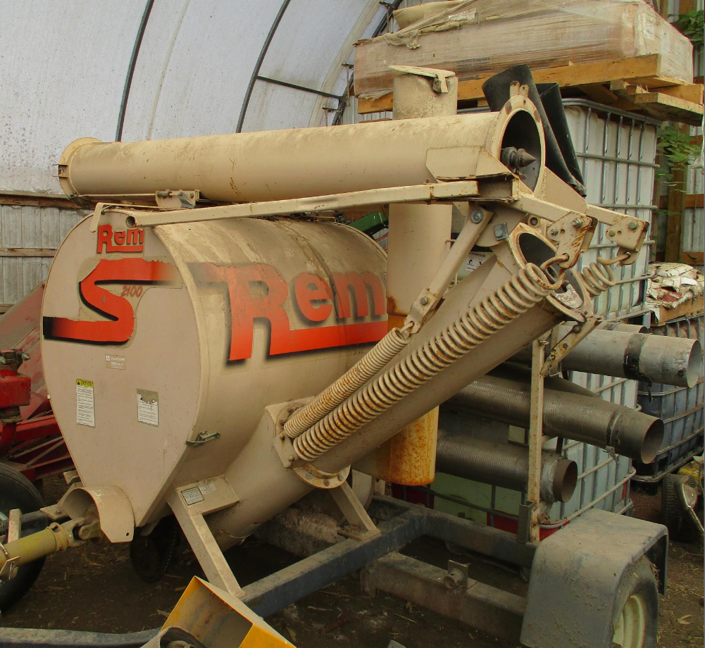 REM 2100 Harvesting Grain Vacuums for Sale Tractor Zoom